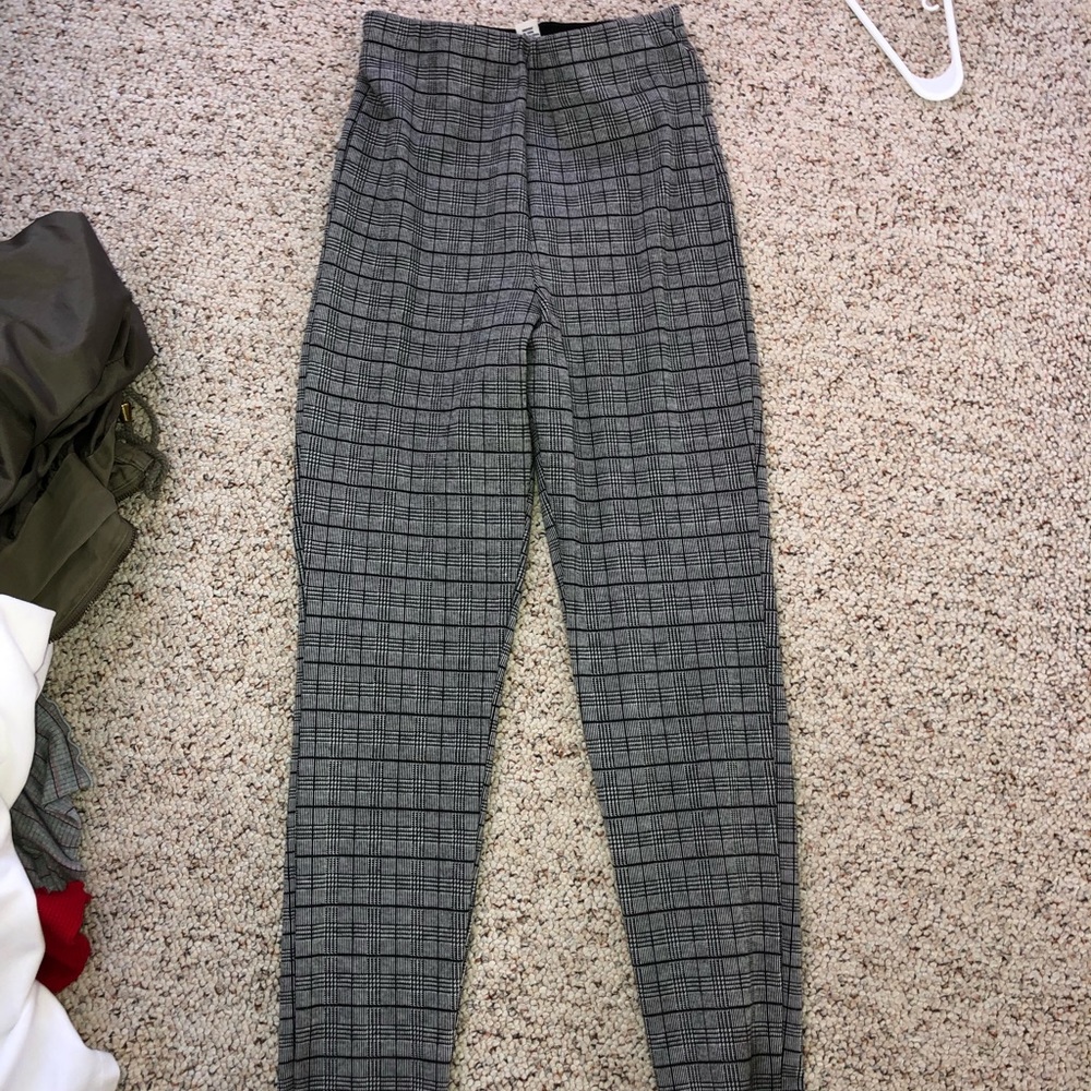 Checkered Tight Fitting Pants